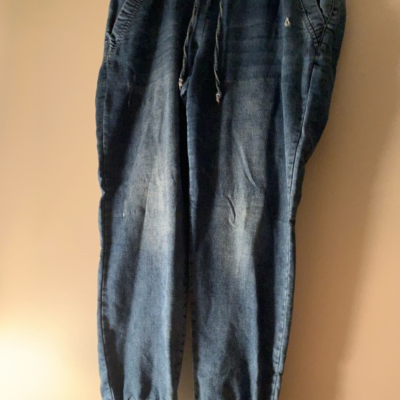 Pants - Picture 4 of 5